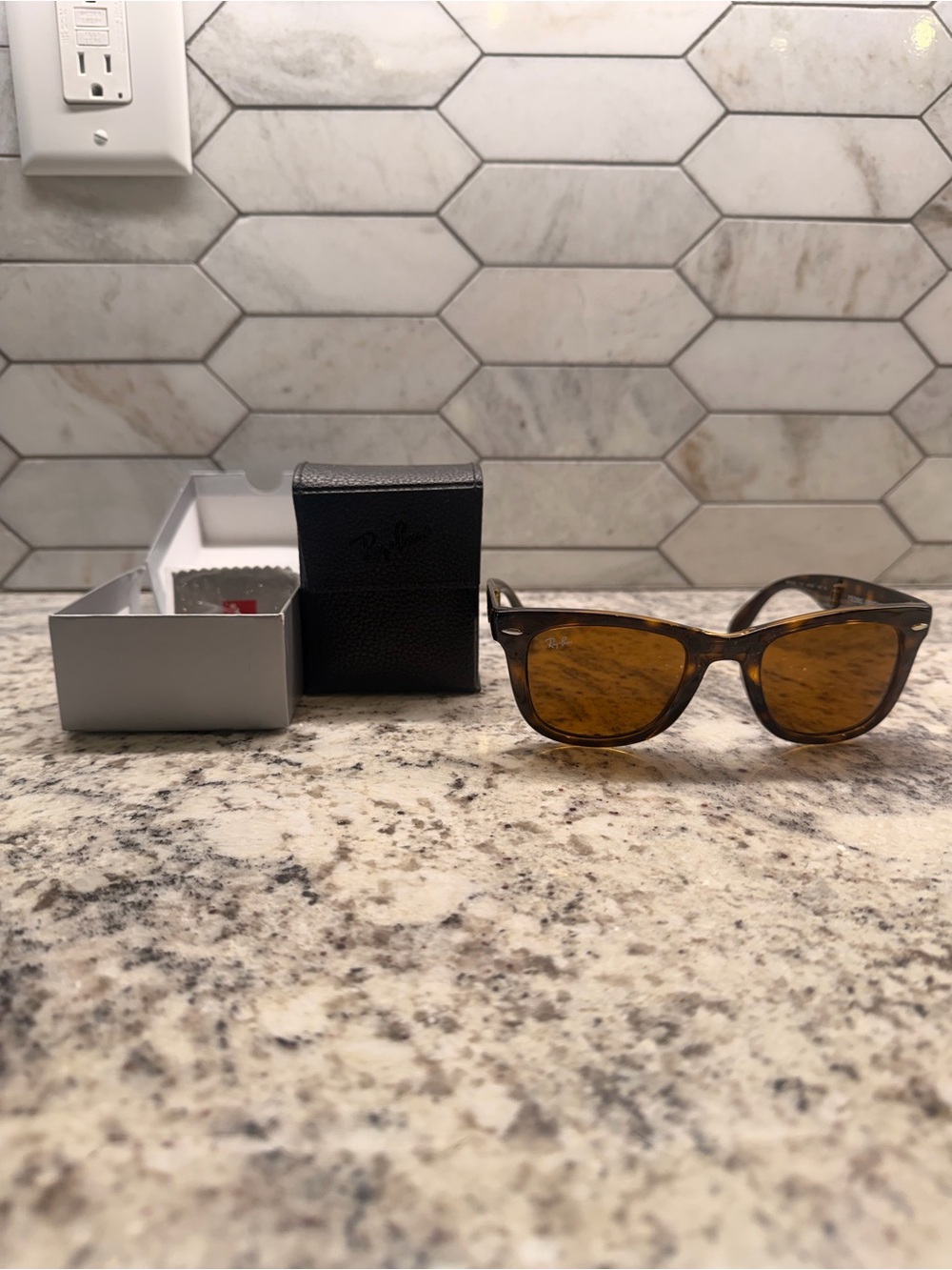 Ray-Ban Tortoiseshell Folding Wayfares
